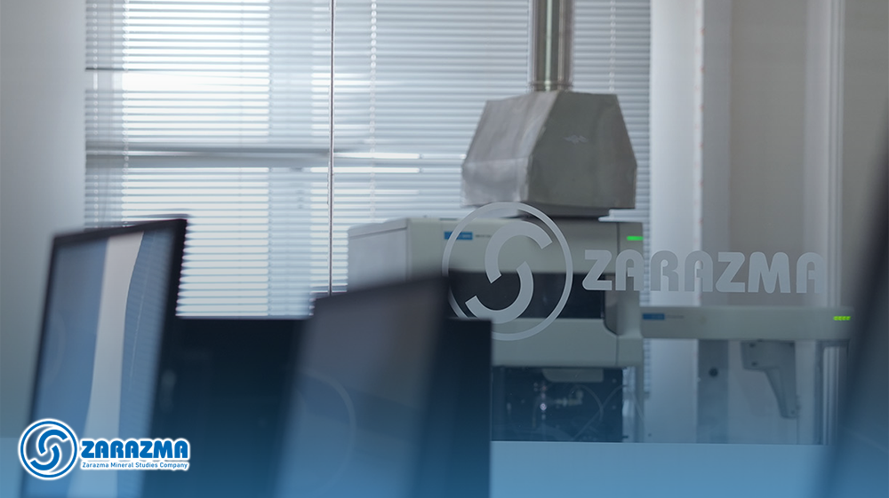 آزمایشگاه محیط زیست- پارامترهای فیزیک و شیمیایی